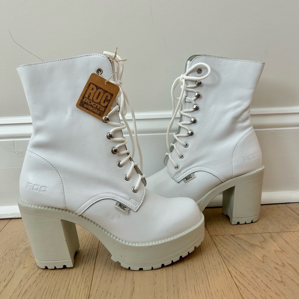 LF STORES , Lush Midi Combat Boot with Chunky Platform - white